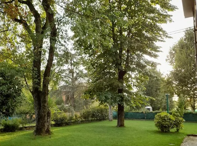 Km 198 - Letto E Colazione 4*