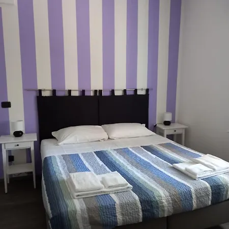 Km 198 - Letto E Colazione 住宿加早餐酒店 索巴拉