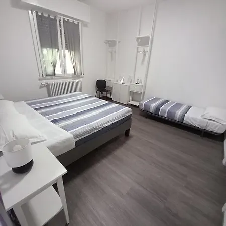 Km 198 - Letto E Colazione 住宿加早餐酒店 索巴拉