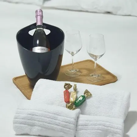 Km 198 - Letto E Colazione